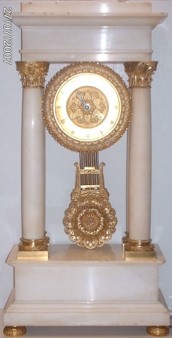 Pendule à colonnes